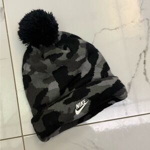 Nike Camo Beanie - Black and Gray